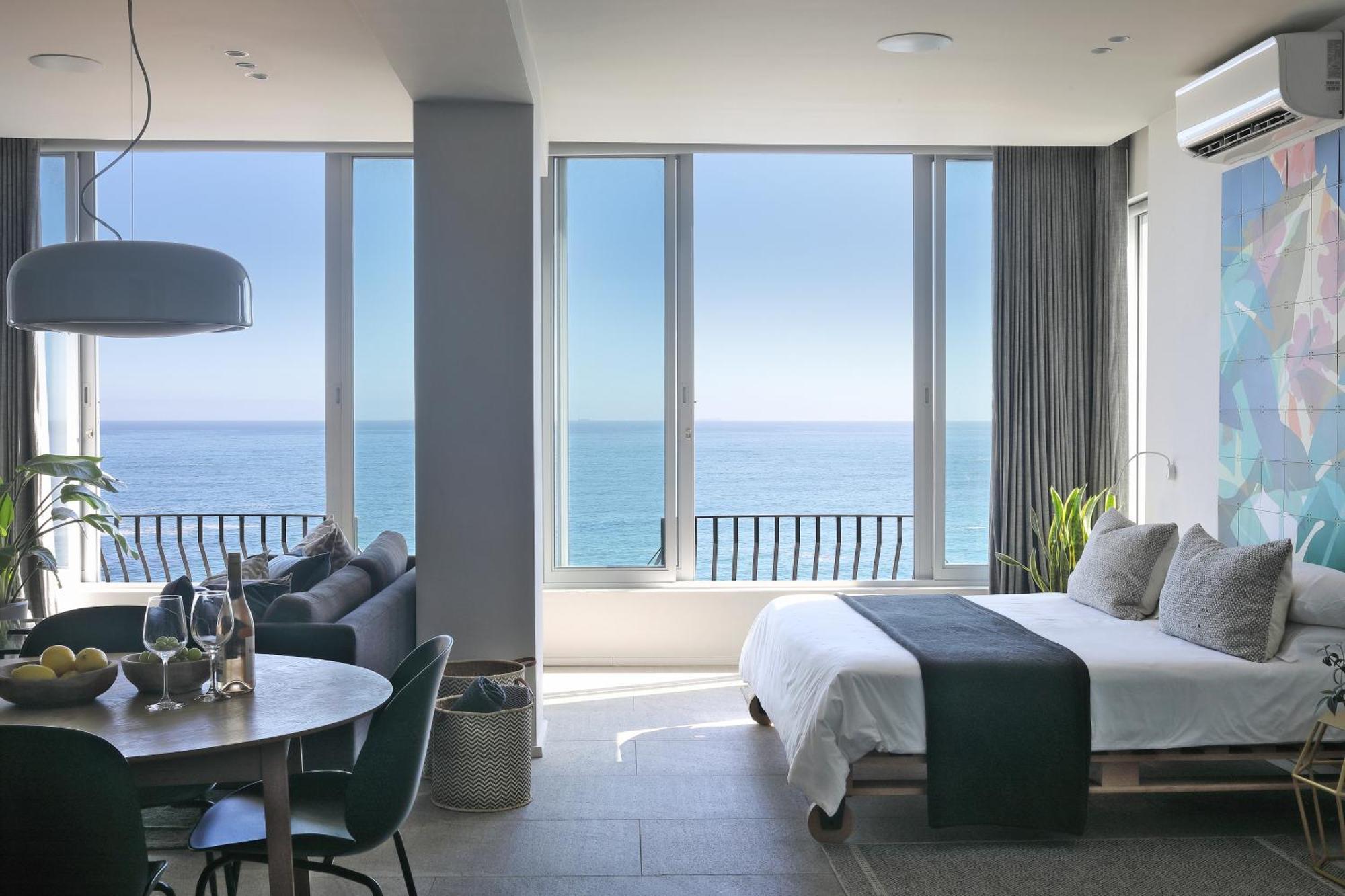 Spacious - Number 4702 Apartment Cape Town